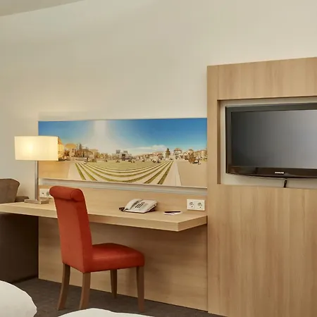 H+ Hotel Darmstadt-3